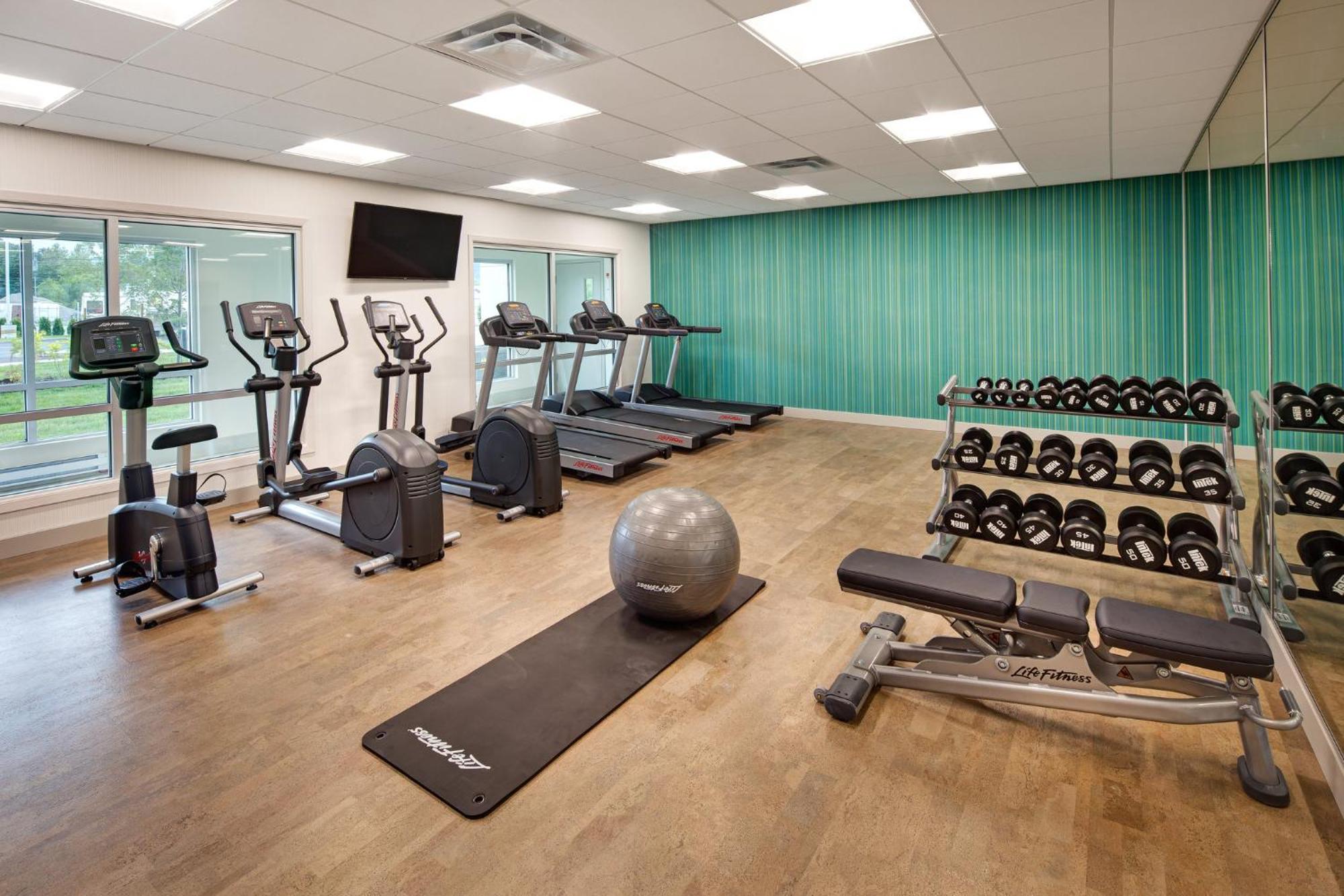 Holiday Inn Express & Suites Terrace By Ihg Buitenkant foto